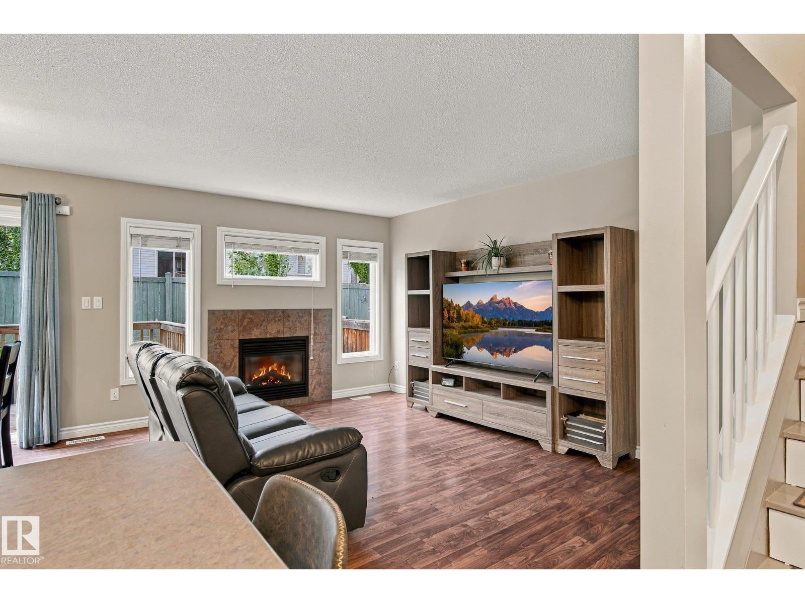 #27 85 SPRUCE VILLAGE DR - Image 4