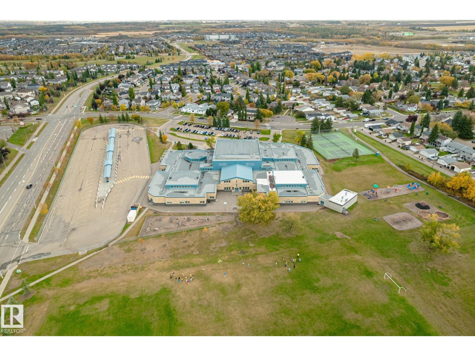 #27 85 SPRUCE VILLAGE DR - 55