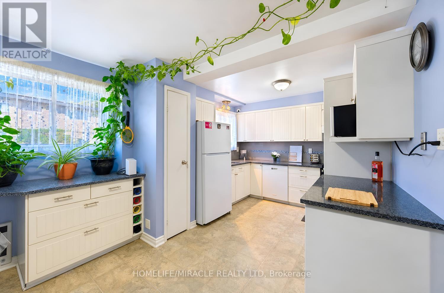 63- 63 Mccallum Court, Brampton, ON photo 15