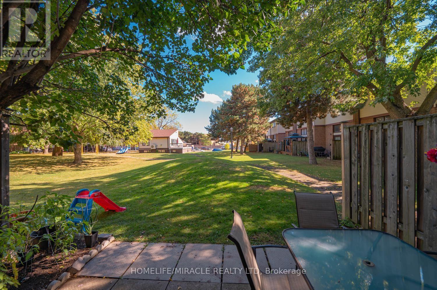 63- 63 Mccallum Court, Brampton, ON photo 40