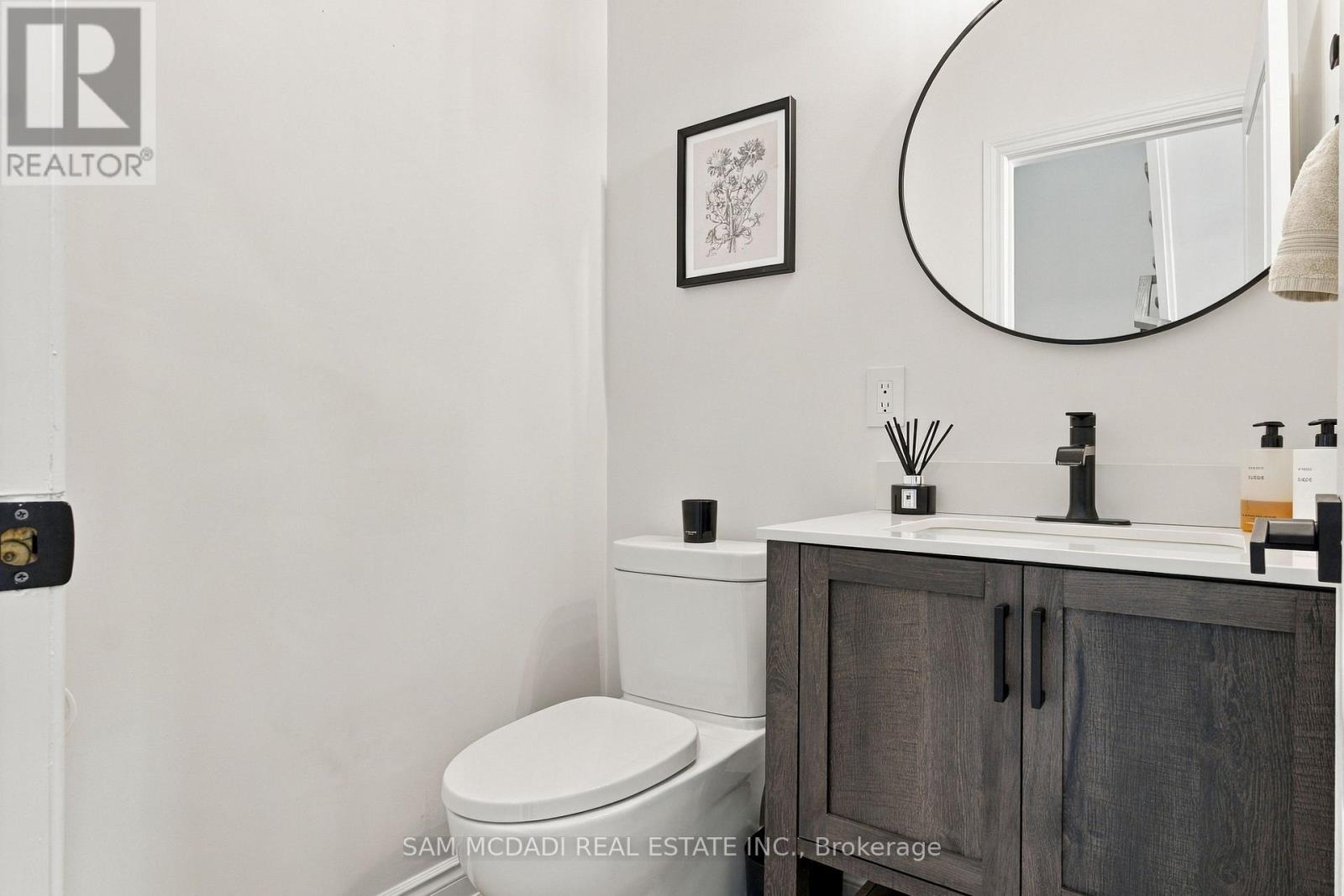 25 Premium Way, Mississauga, ON photo 18