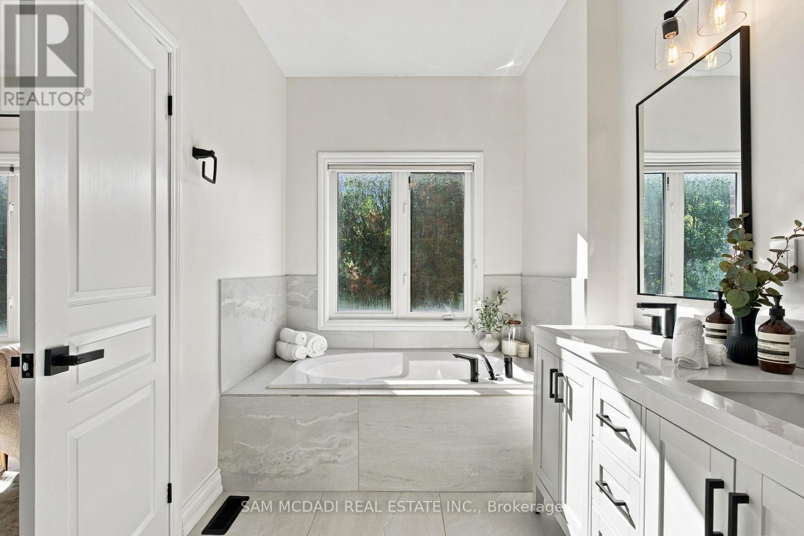 25 Premium Way, Mississauga, ON photo 33