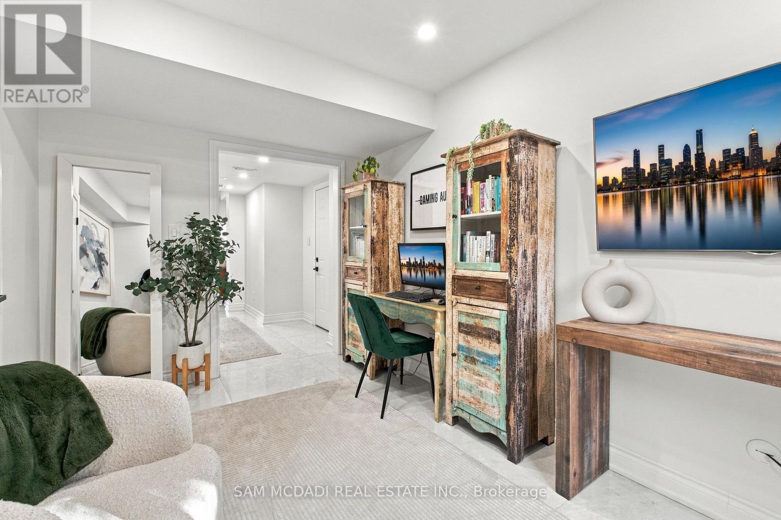 25 Premium Way, Mississauga, ON photo 4
