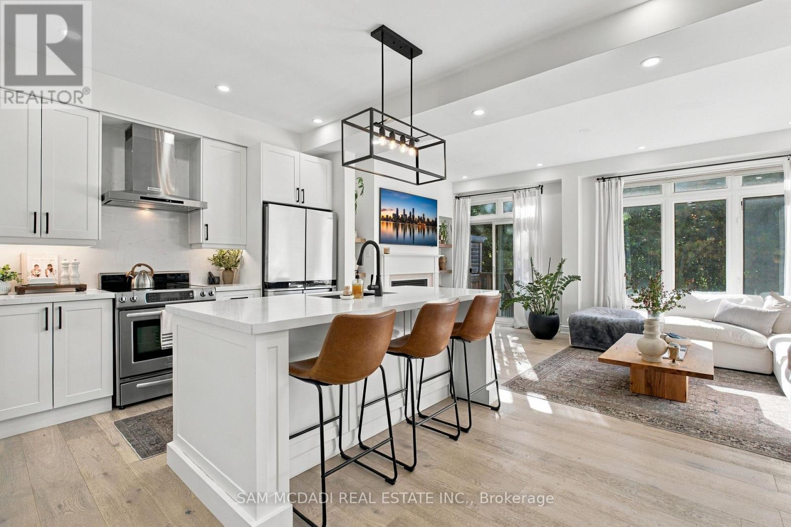 25 Premium Way, Mississauga, ON photo 9