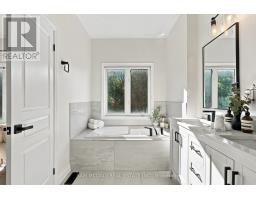 25 Premium Way, Mississauga, ON L5B1A1 Photo 33