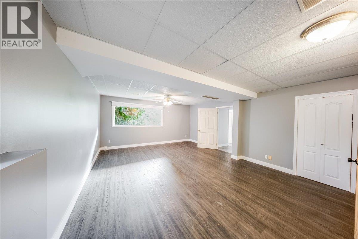 2421 12th Avenue, Castlegar