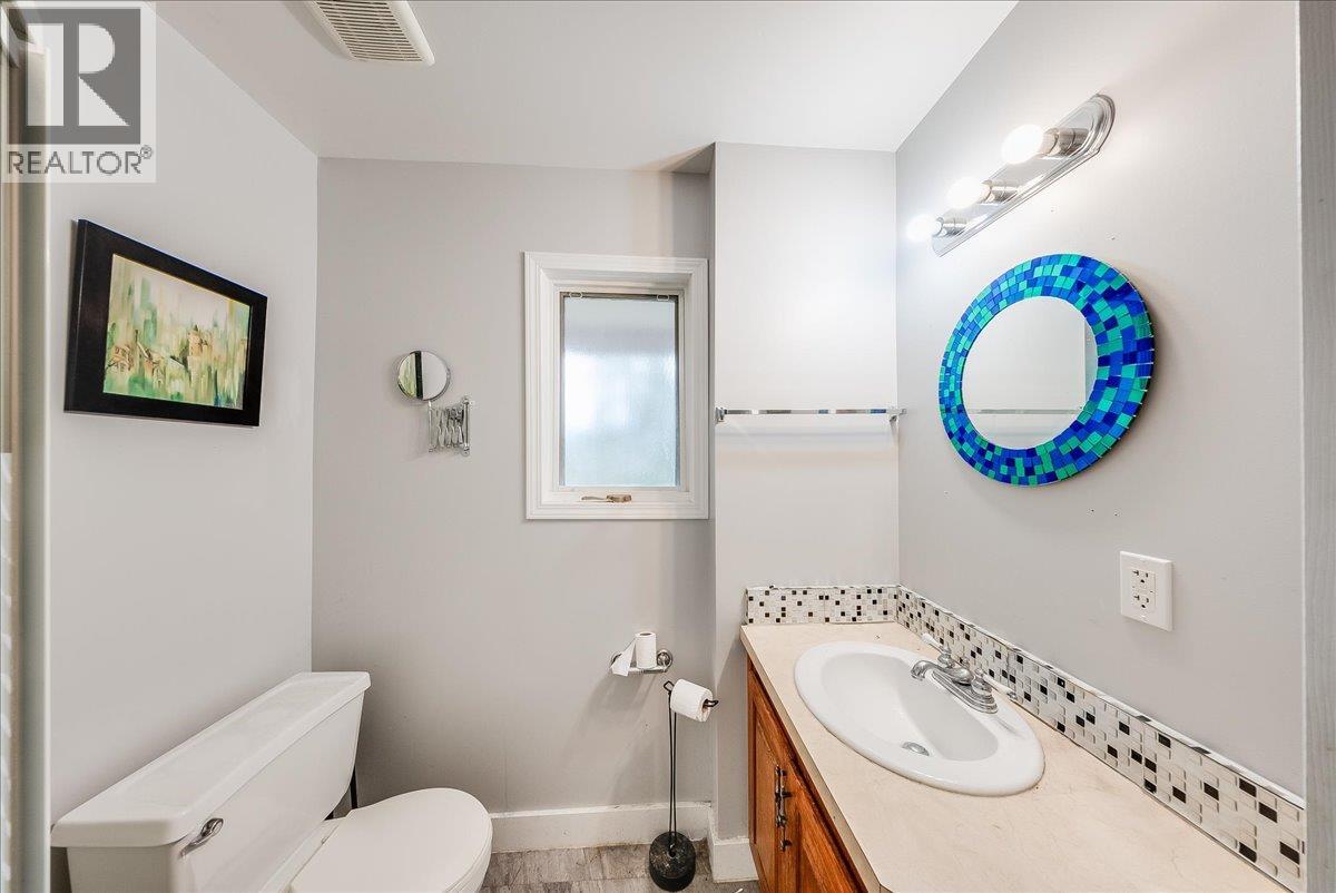 2421 12th Avenue - 31