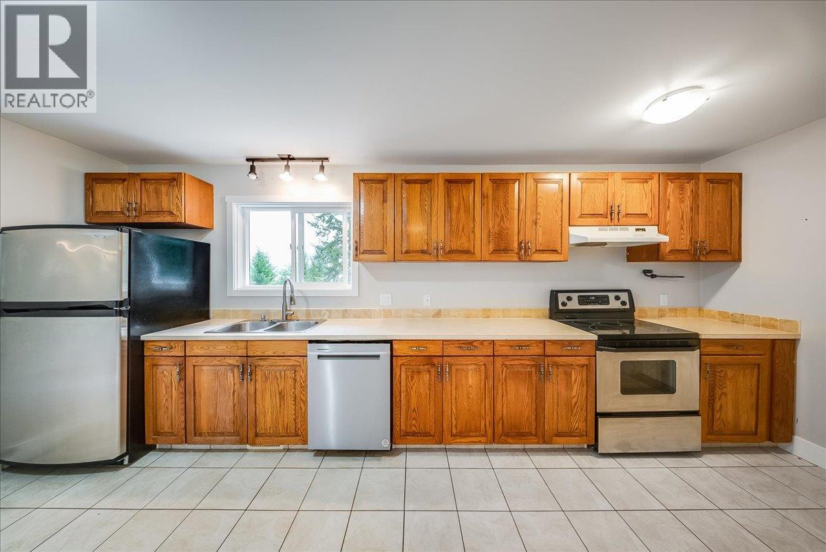 2421 12th Avenue - 7