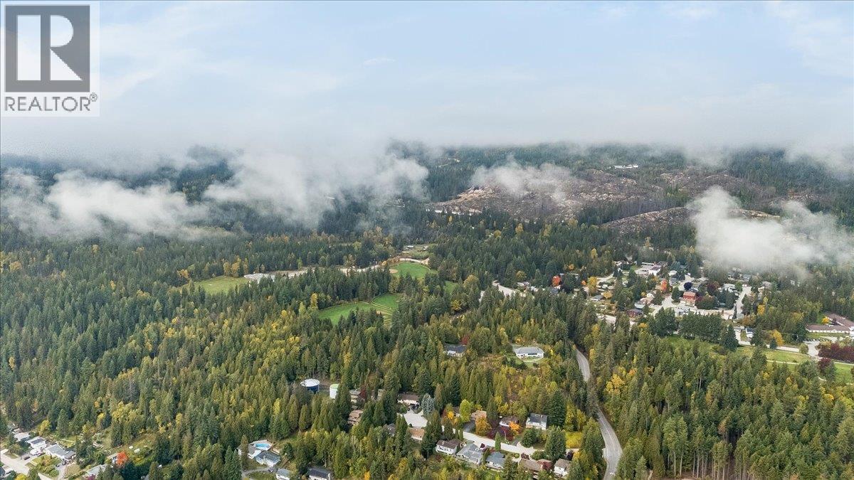 2421 12th Avenue, Castlegar