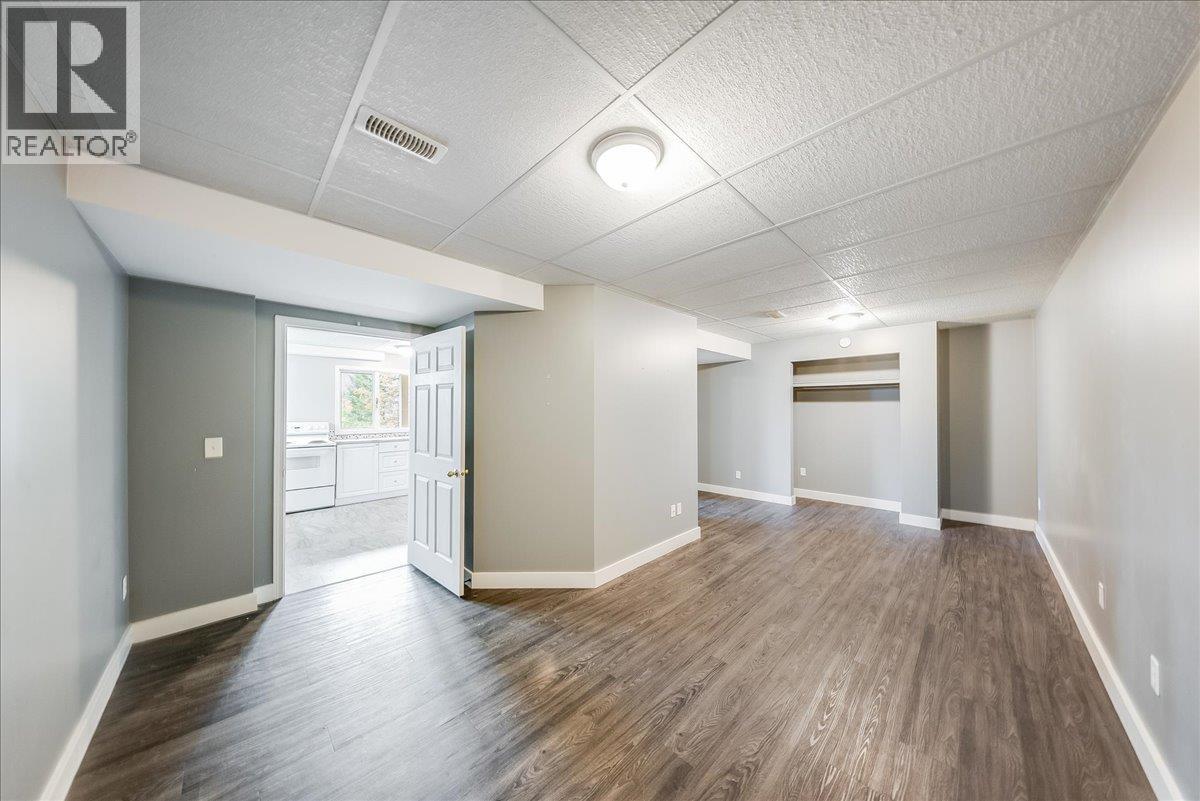 2421 12th Avenue, Castlegar