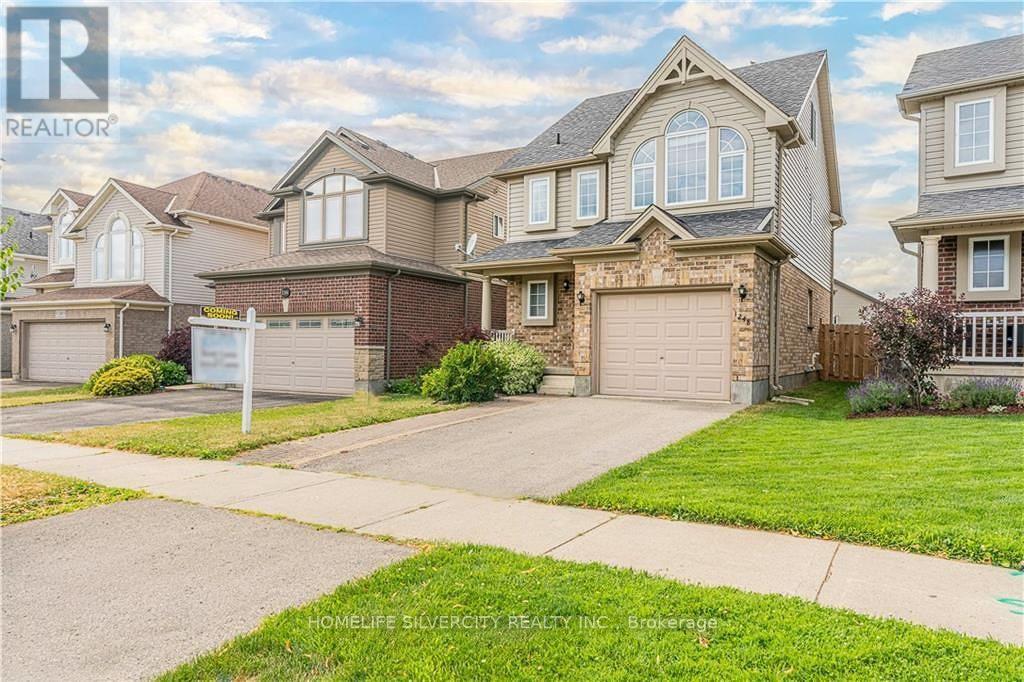1248 North Wenige Drive, London North, ON photo 1