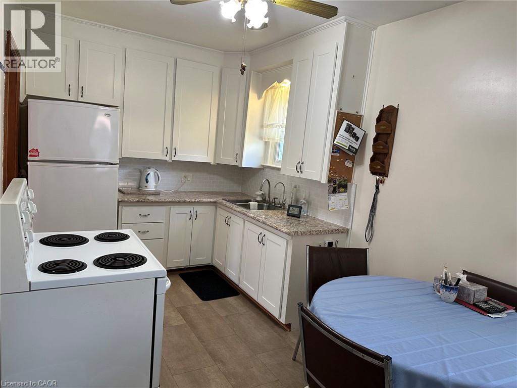 55 POPLAR Street - Image 13