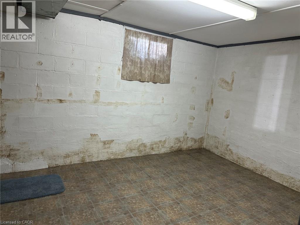 55 POPLAR Street - Image 33