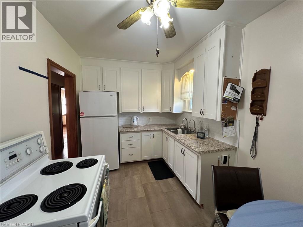 55 POPLAR Street - Image 12
