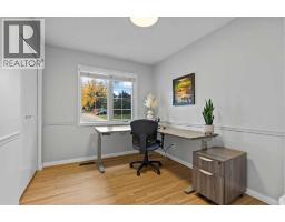 232 Lake Wapta Rise SE - photo 12