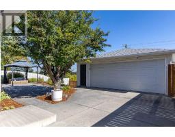 232 Lake Wapta Rise SE - photo 22