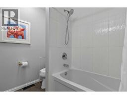 232 Lake Wapta Rise SE - photo 14