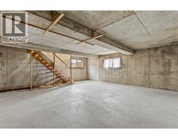 232 Lake Wapta Rise SE - photo 24