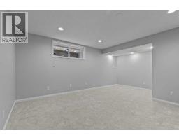 232 Lake Wapta Rise SE - photo 17