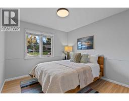 232 Lake Wapta Rise SE - photo 11