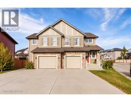 262 Panamount Way NW - photo 1