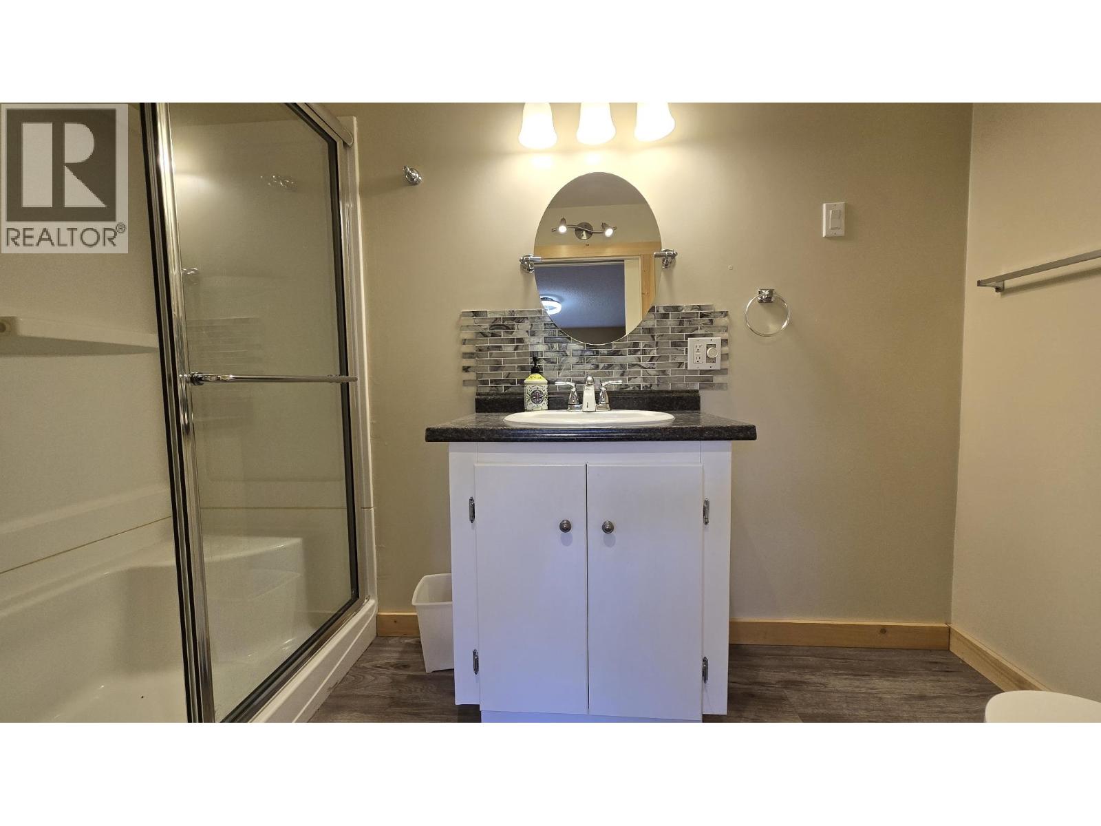 5199 KALLUM DRIVE - 8
