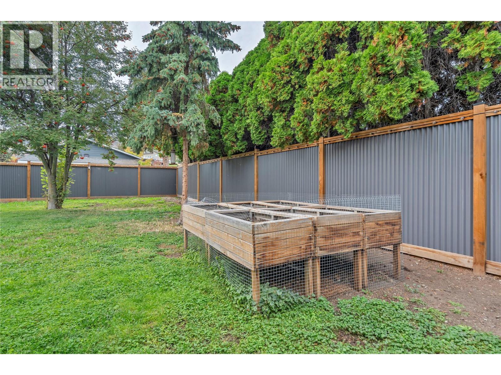 11114 Prairie Valley Road, Summerland