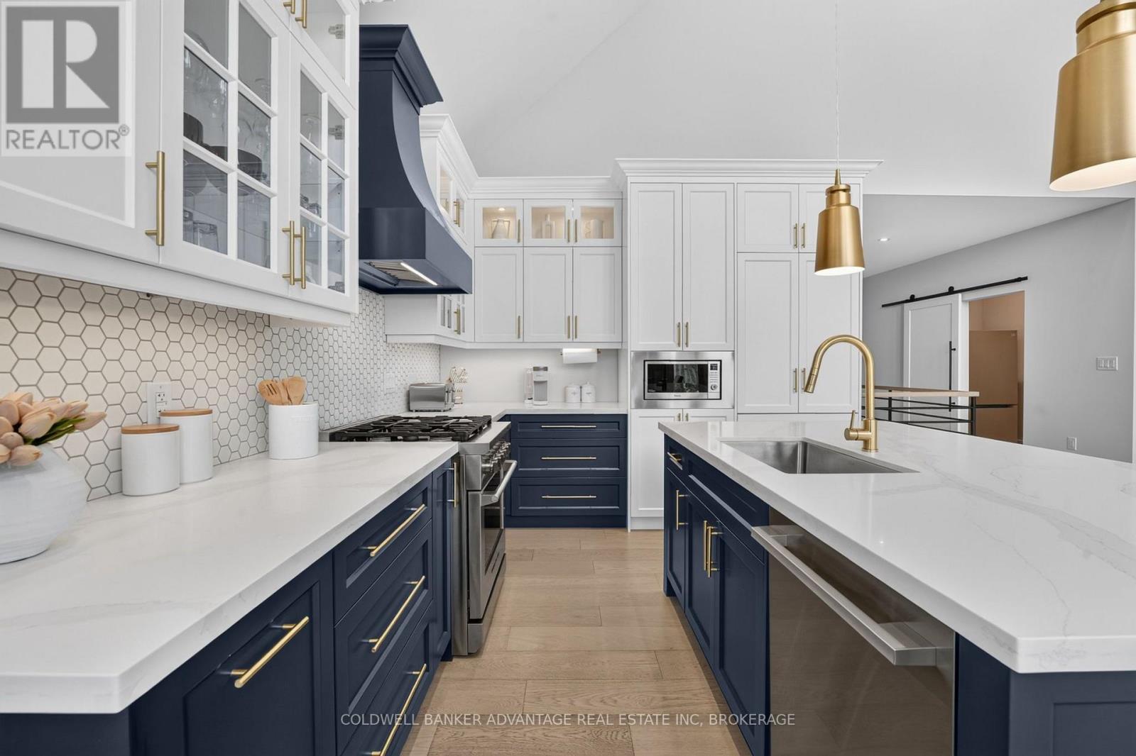 162 Viger Drive — photo 10