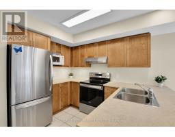64 Mayflower Private, Ottawa, ON K2B0A2 Photo 17