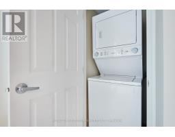 64 Mayflower Private, Ottawa, ON K2B0A2 Photo 36