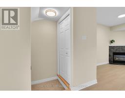64 Mayflower Private, Ottawa, ON K2B0A2 Photo 7
