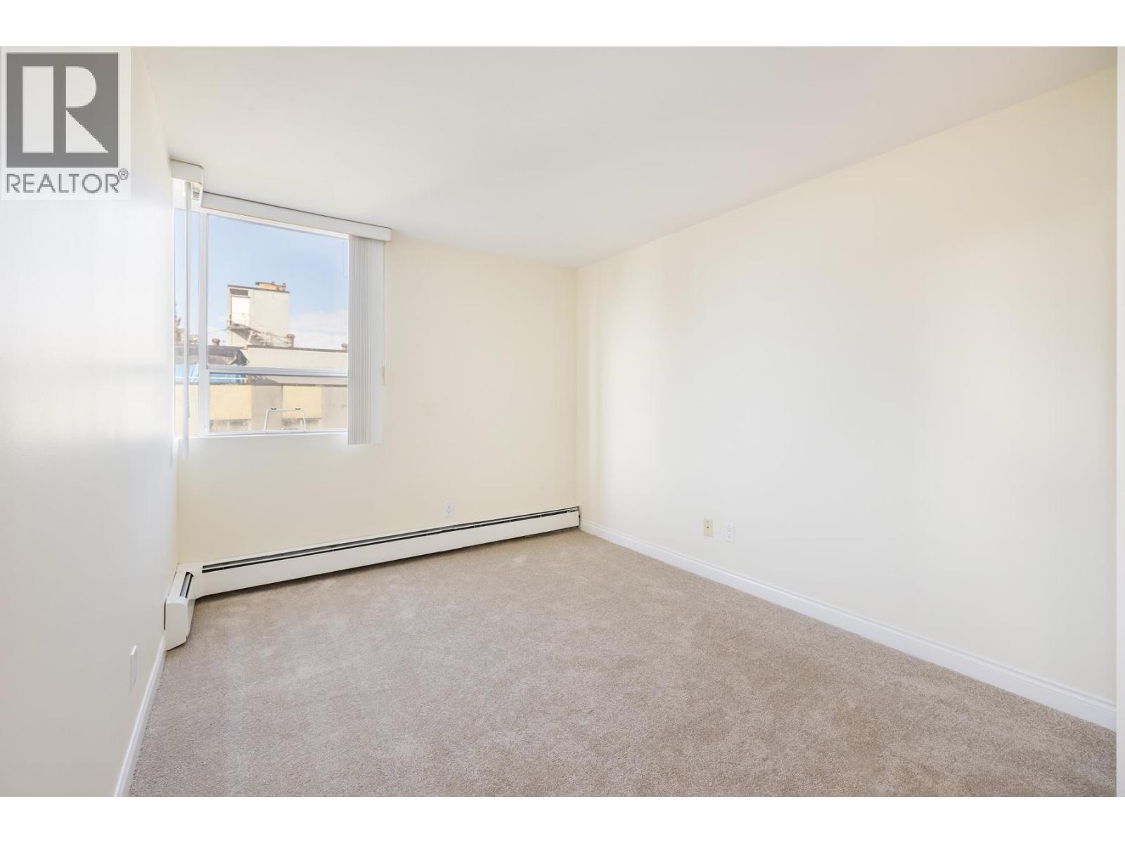 703 1737 DUCHESS AVENUE, West Vancouver