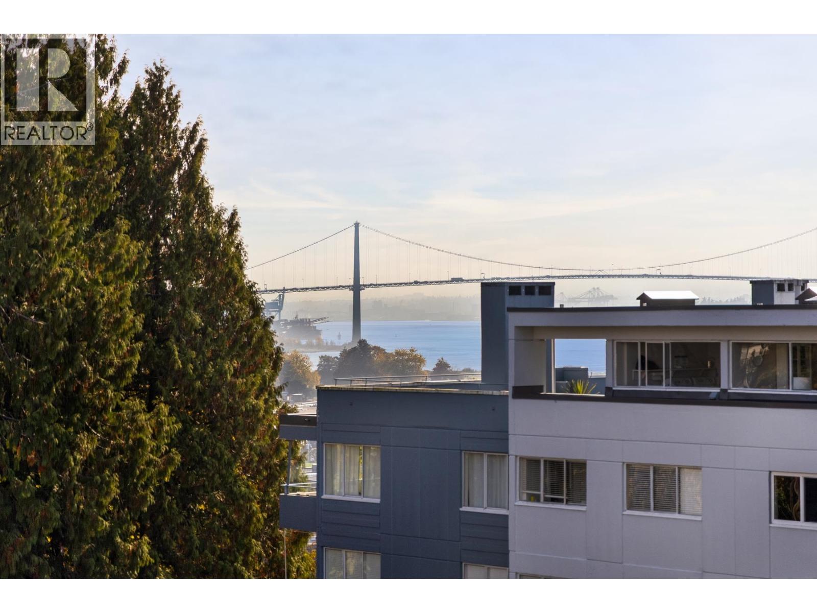 703 1737 DUCHESS AVENUE, West Vancouver