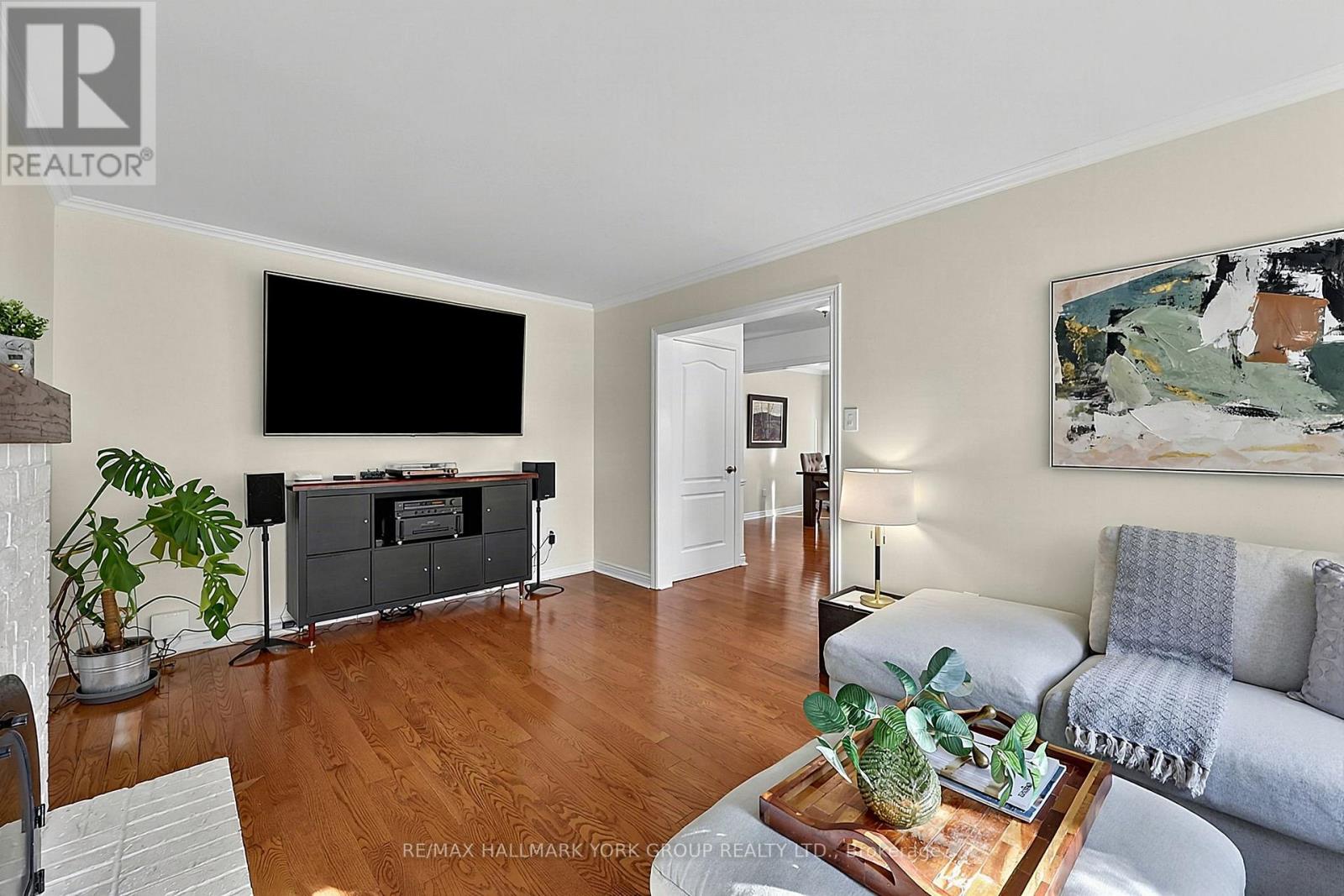 434 Lavas Road, Newmarket, ON photo 17
