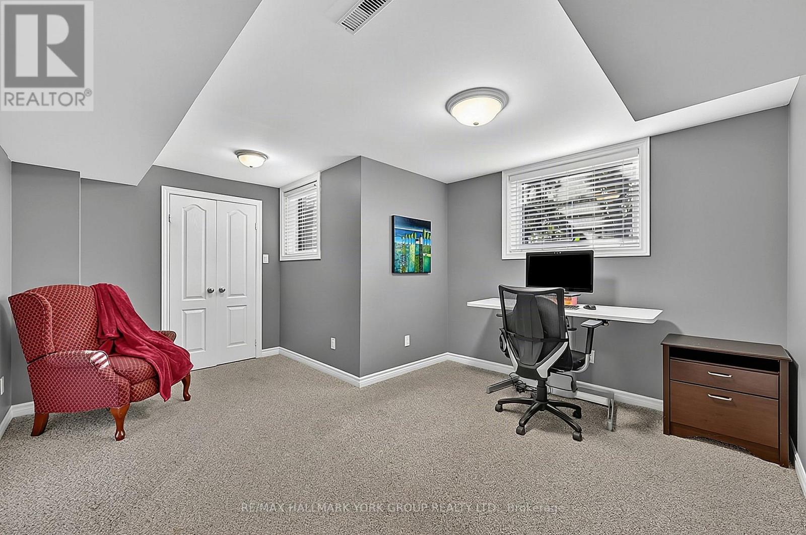 434 Lavas Road, Newmarket, ON photo 24