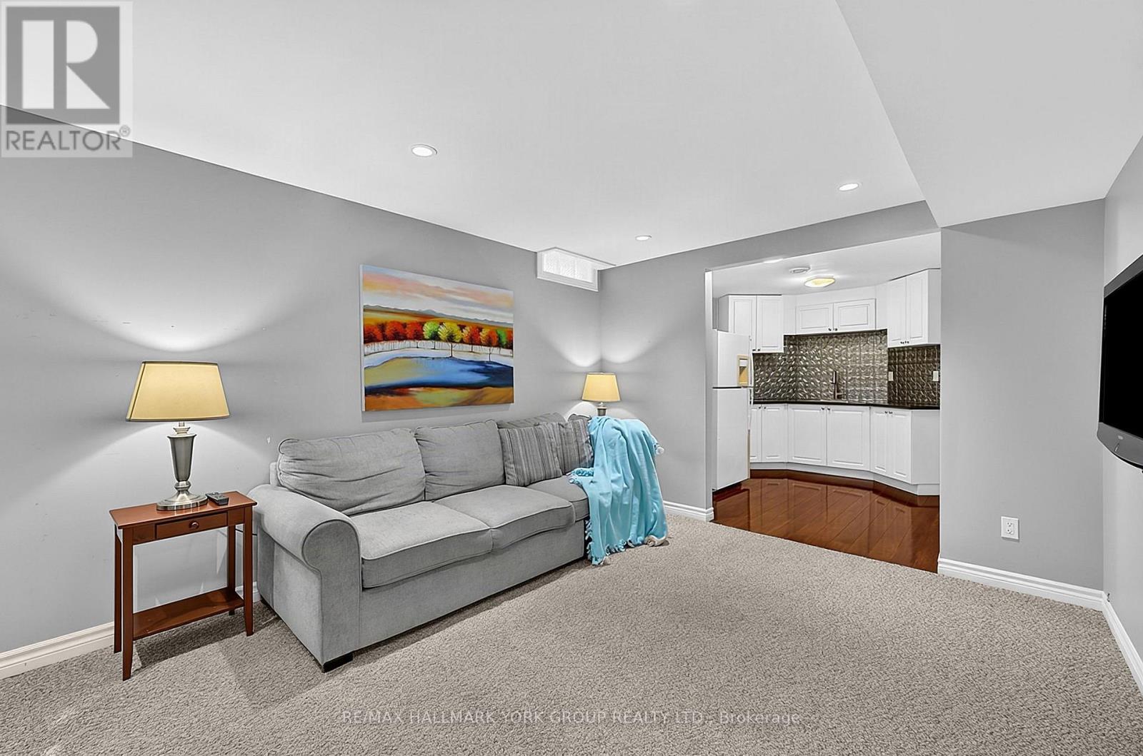 434 Lavas Road, Newmarket, ON photo 26