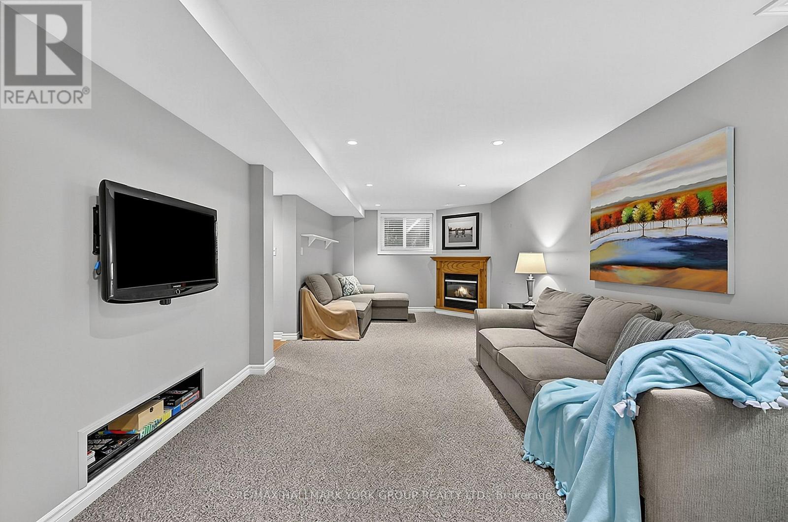 434 Lavas Road, Newmarket, ON photo 29
