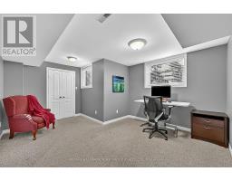 434 Lavas Road, Newmarket, ON L3Y8H4 Photo 24