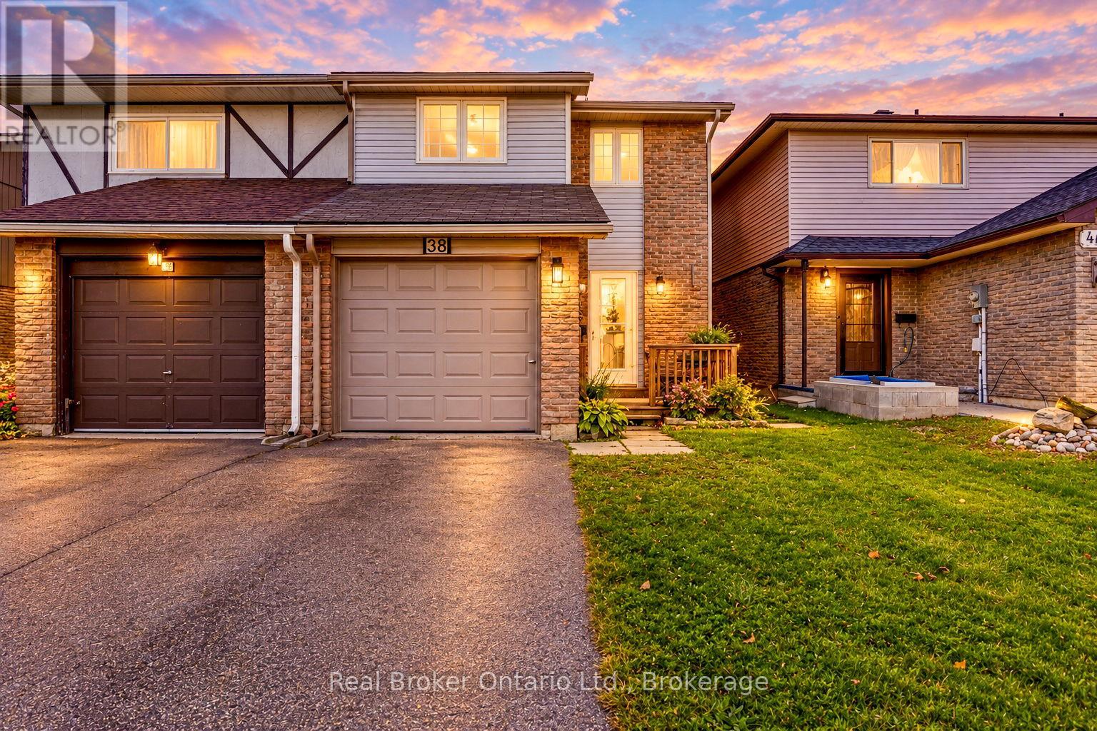 38 CHRISTIE CRESCENT, Barrie (Letitia Heights) — photo 2