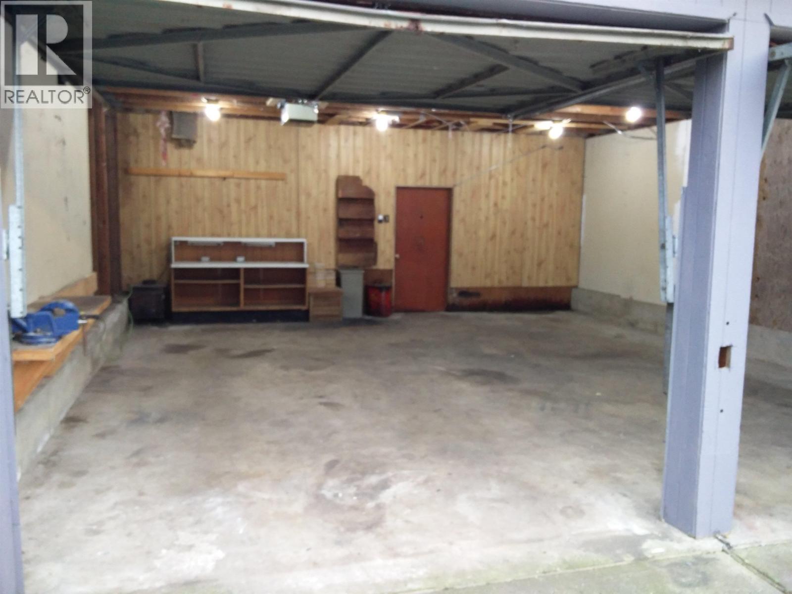 GARAGE 2161 PRAIRIE AVENUE, Port Coquitlam - Image 1