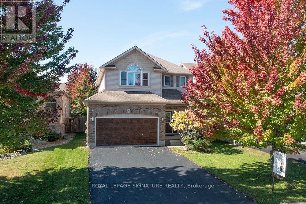 32 Davis Street, Collingwood, ON photo 1