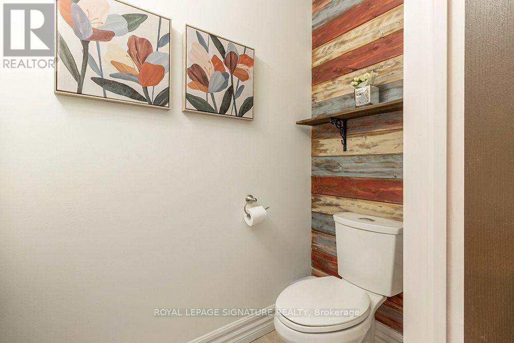 32 Davis Street, Collingwood, ON photo 11