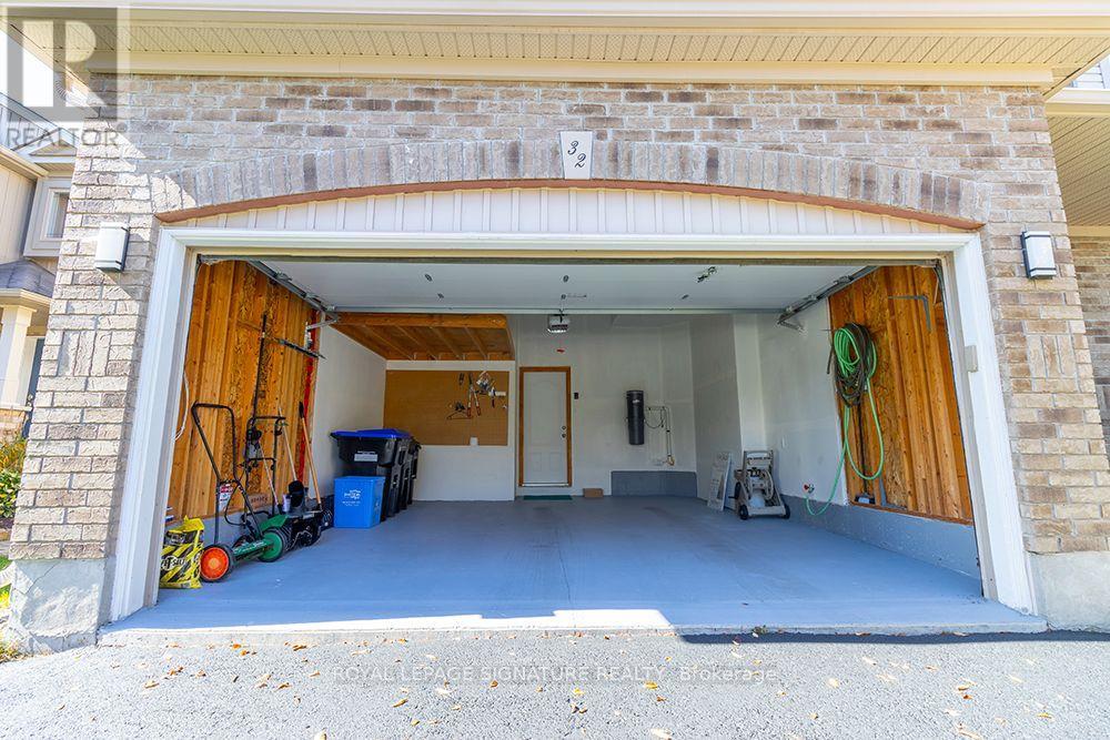 32 DAVIS STREET - 5