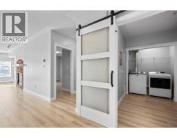 103, 30 Discovery Ridge Close Sw, Calgary, AB T3H5X5 Photo 10