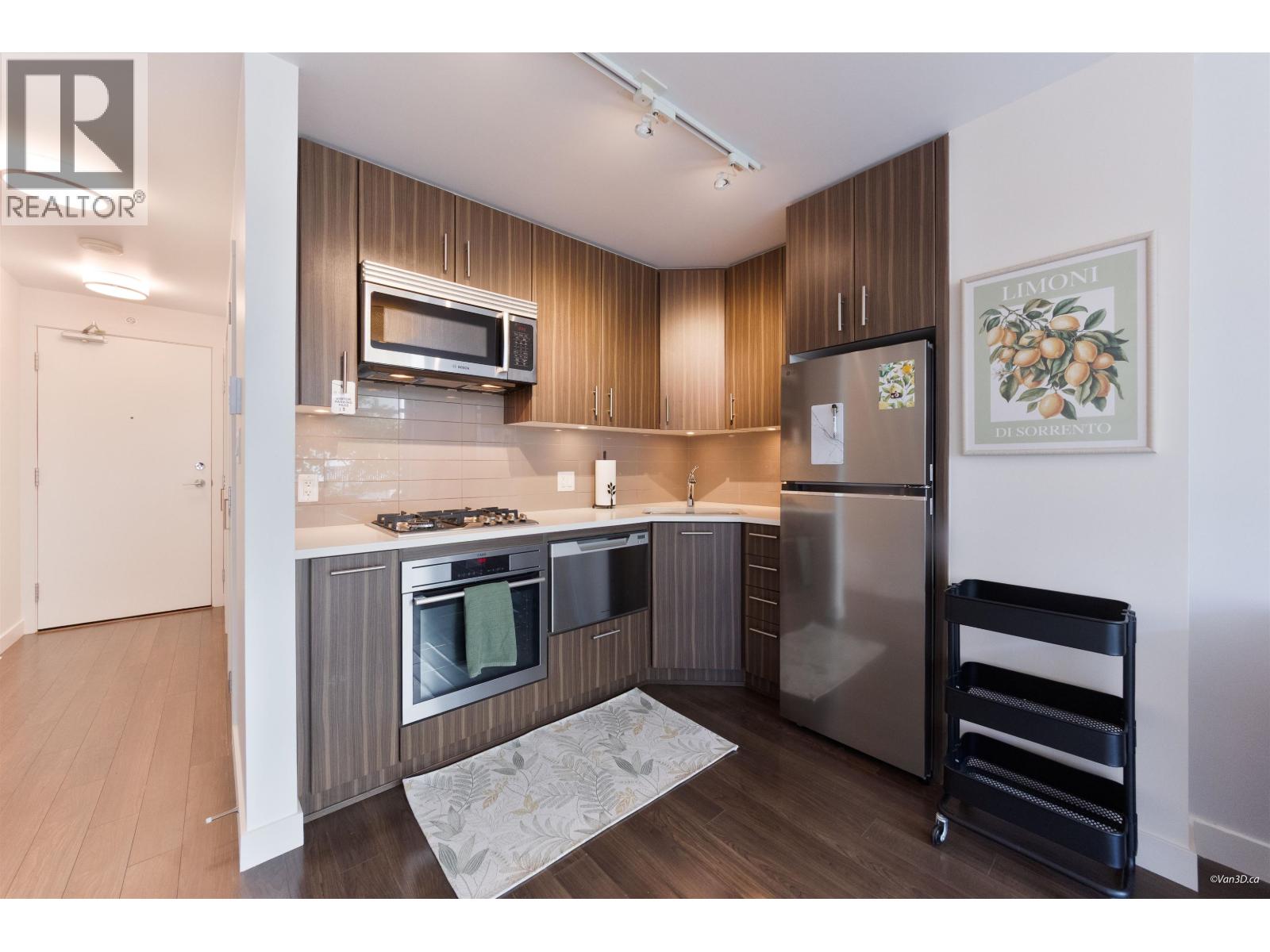 308 608 BELMONT STREET, New Westminster