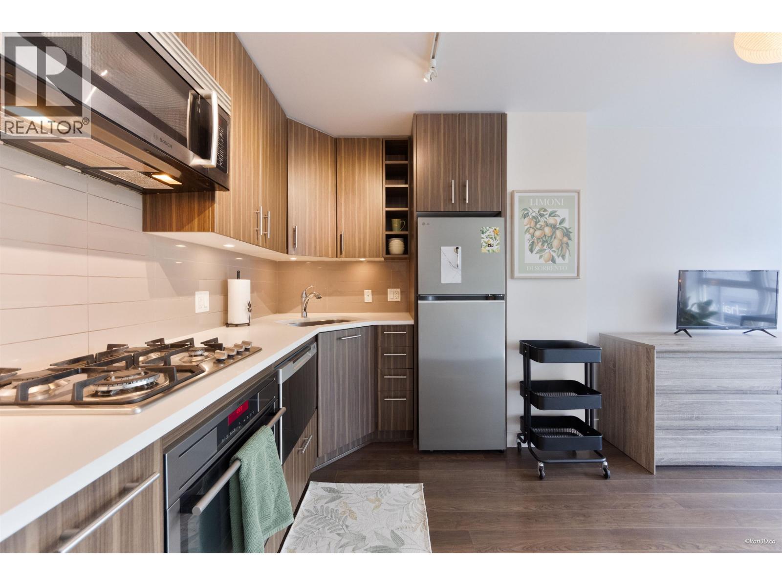 308 608 BELMONT STREET, New Westminster