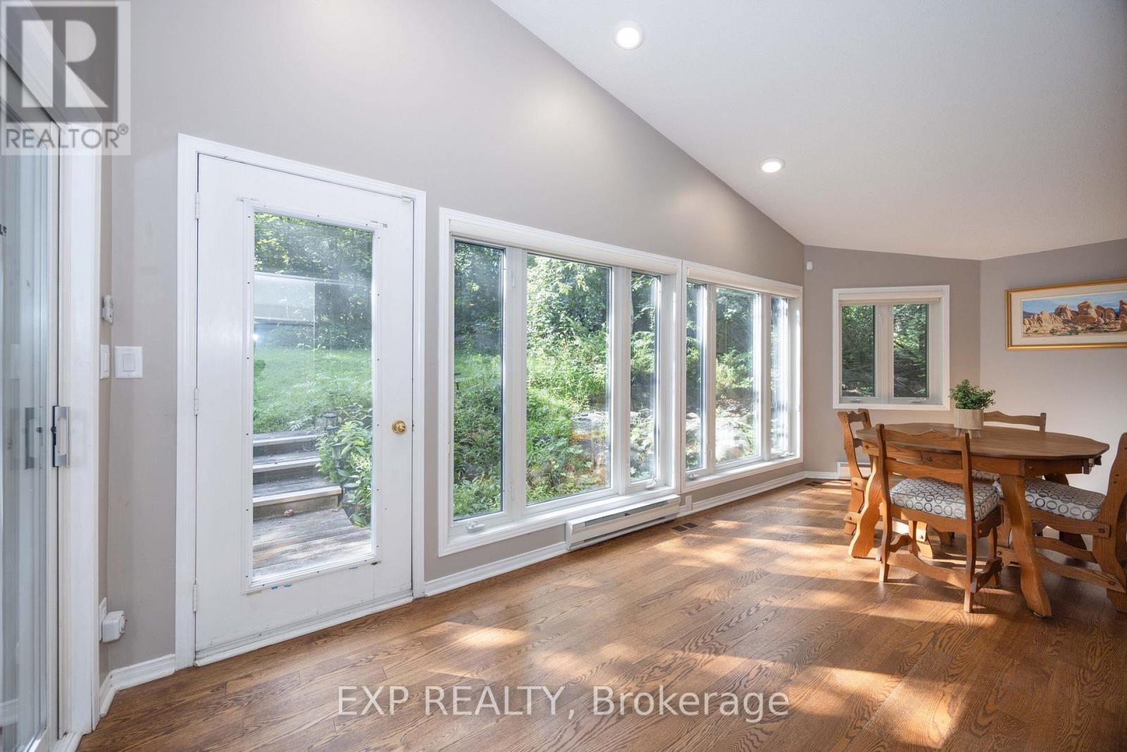 14 CARR CRESCENT - Image 19