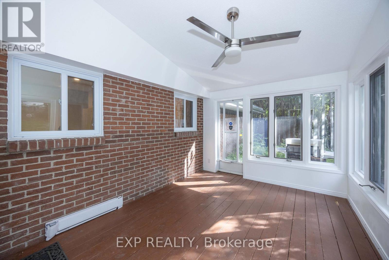 14 CARR CRESCENT - 21