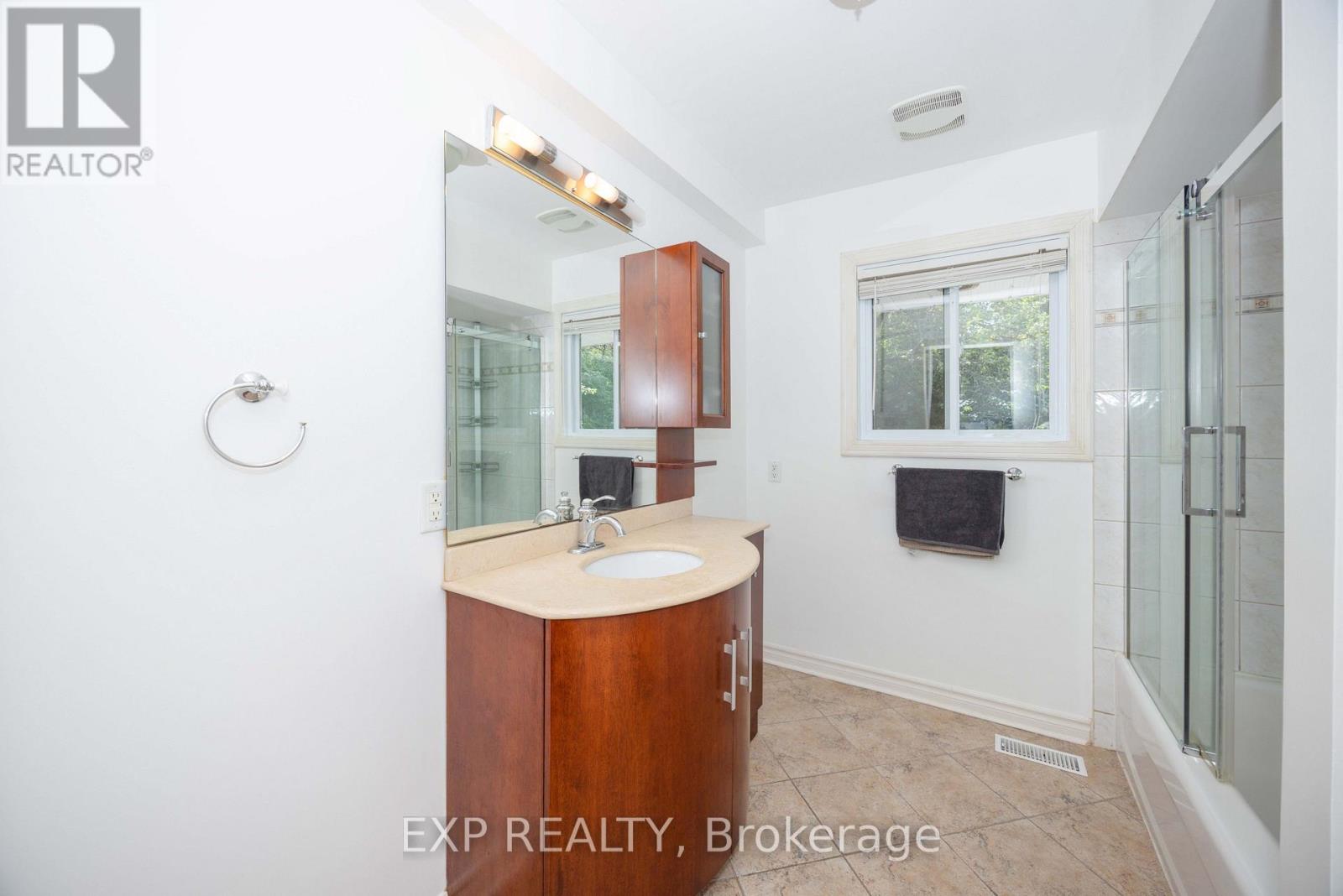 14 CARR CRESCENT - Image 35