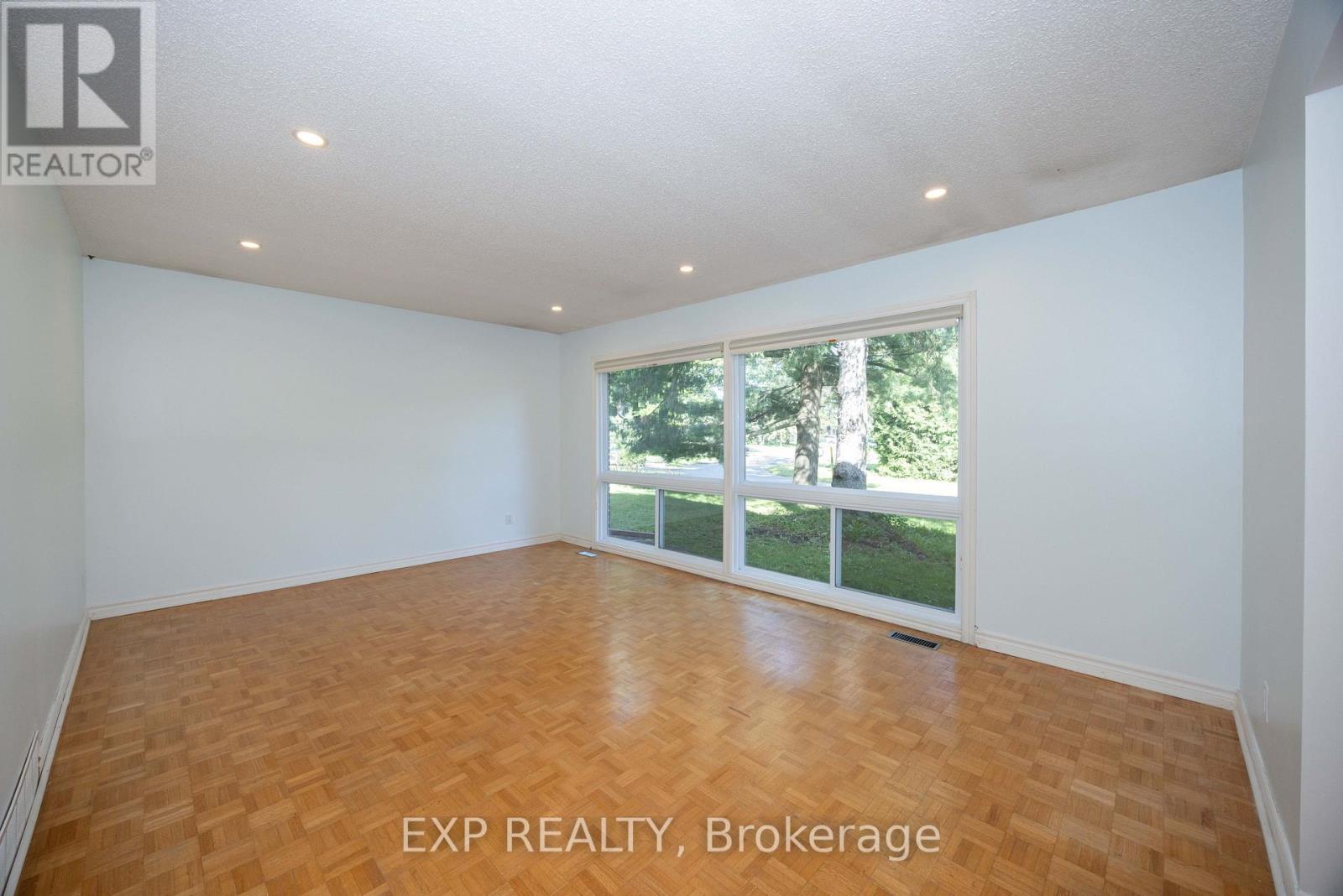 14 CARR CRESCENT - Image 7